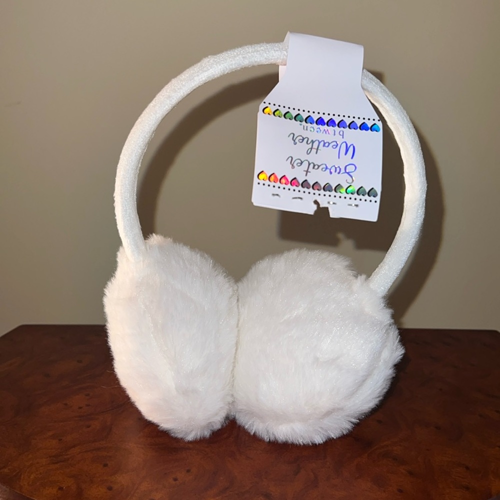 NWT Earmuffs